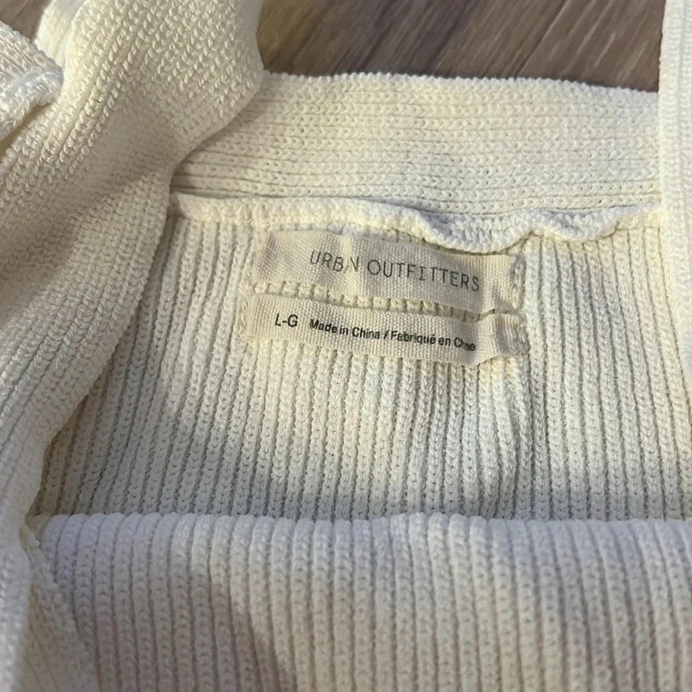 White Urban Outfitters Top - Picture 2 of 3